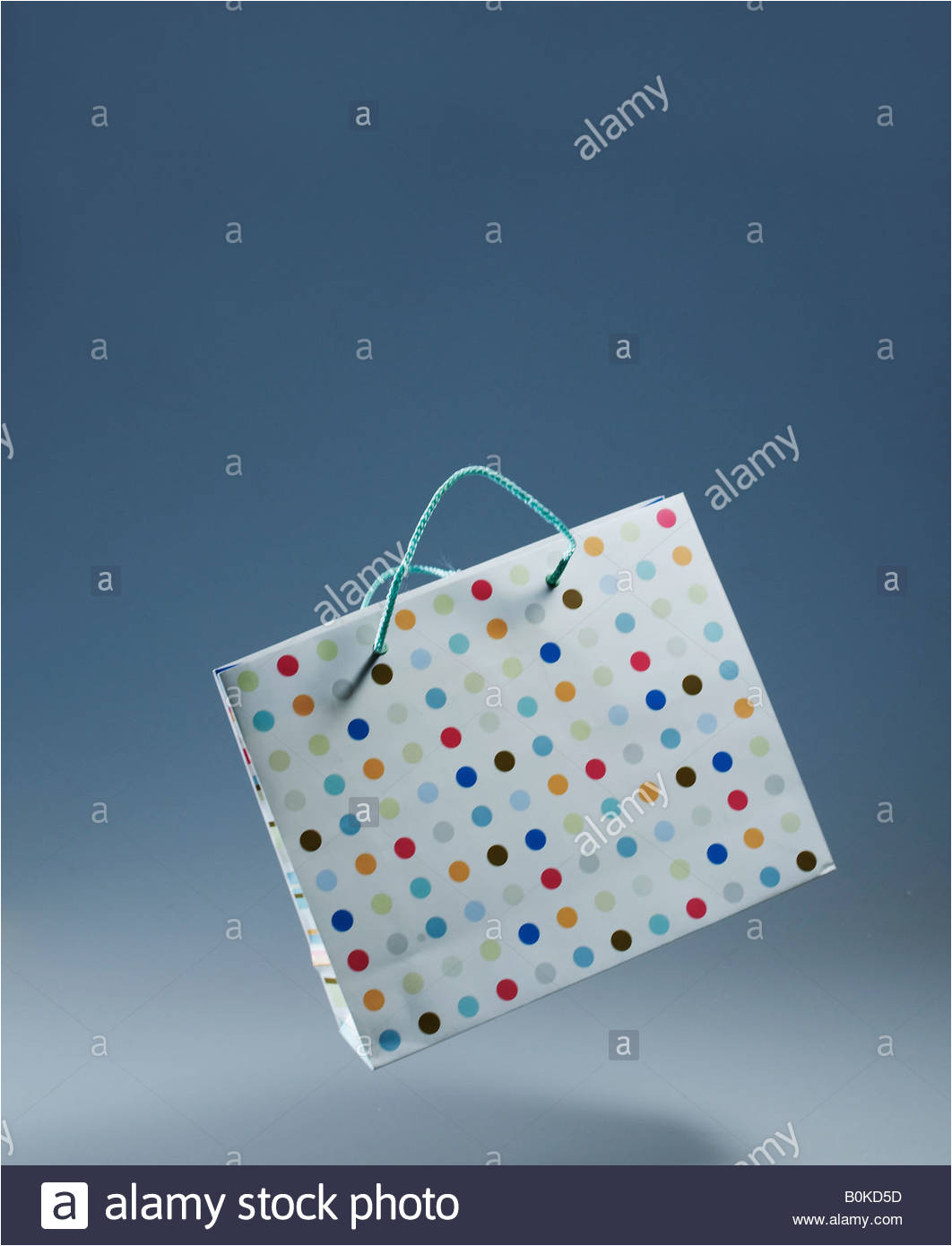 paper shopping bag b0kd5d jpg
